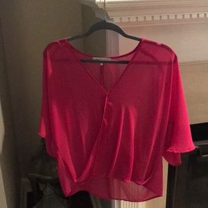 Pink sheet Surplice-like blouse